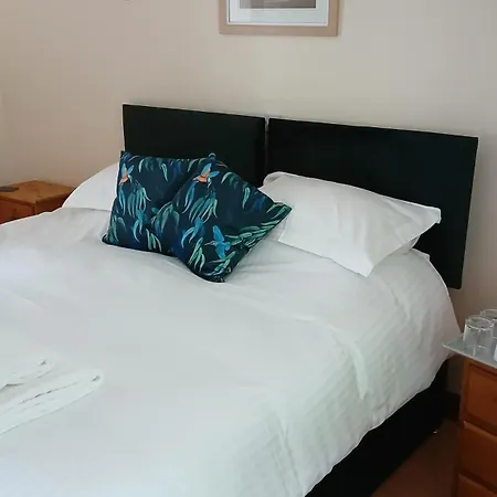 B&B At Newton House Farm *