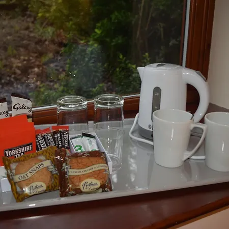 Bed & Breakfast B&B At Newton House Farm